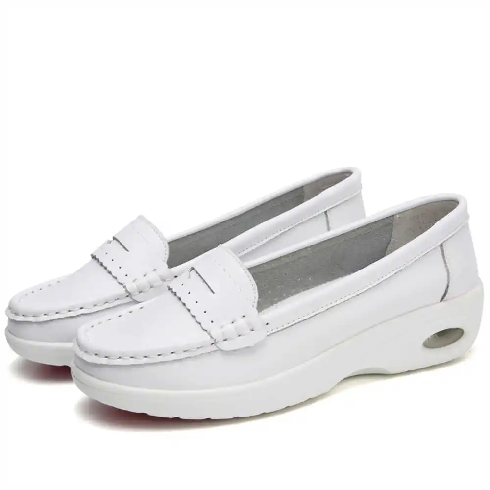 Thick Sole Slipon White Traine - огляд і ціна Women'S Formal Wear Canada