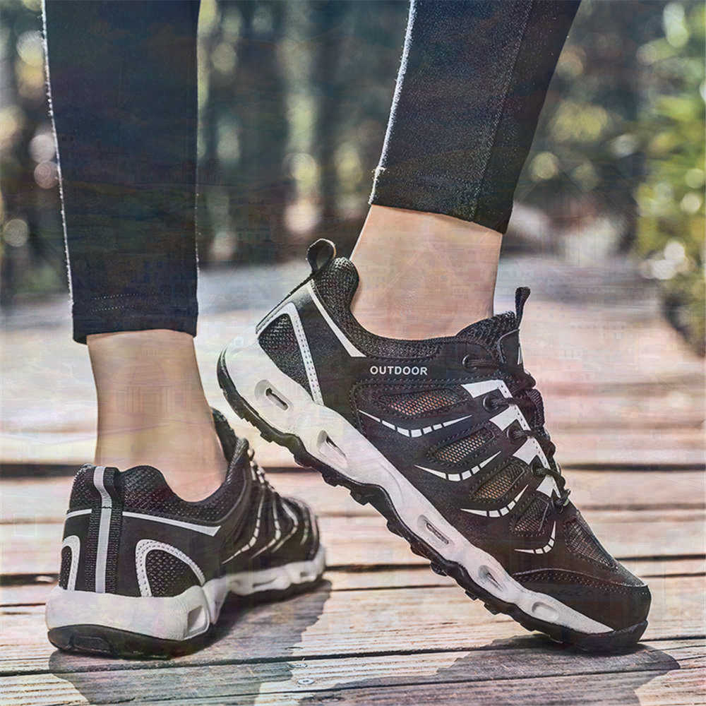 Sumer Round Tip Silver Sneaker - огляд і ціна Vintage Women'S Formal Wear